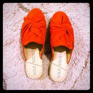 Like new. Cleaning out the closet!